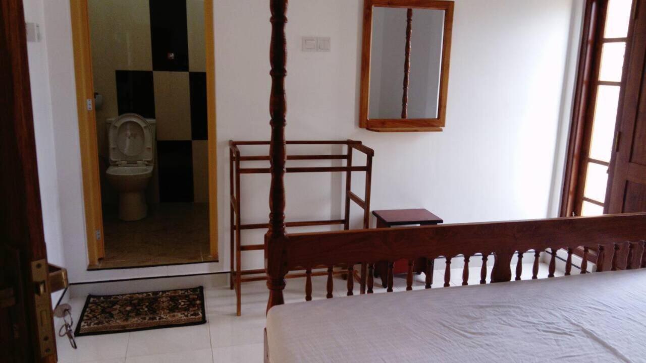 The City Tourist Hotel Anuradhapura Exterior photo
